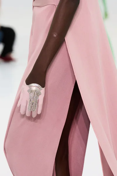 Look 53